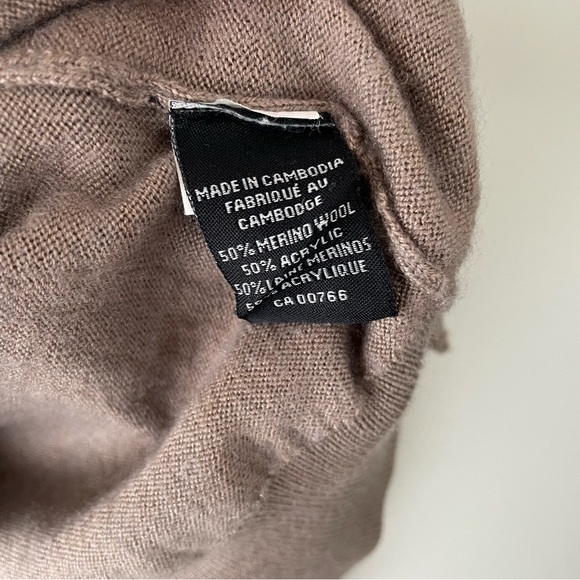 Britches Merino Wool Vneck Pullover Knit Sweater Taupe Mens Size Medium - Picture 8 of 8